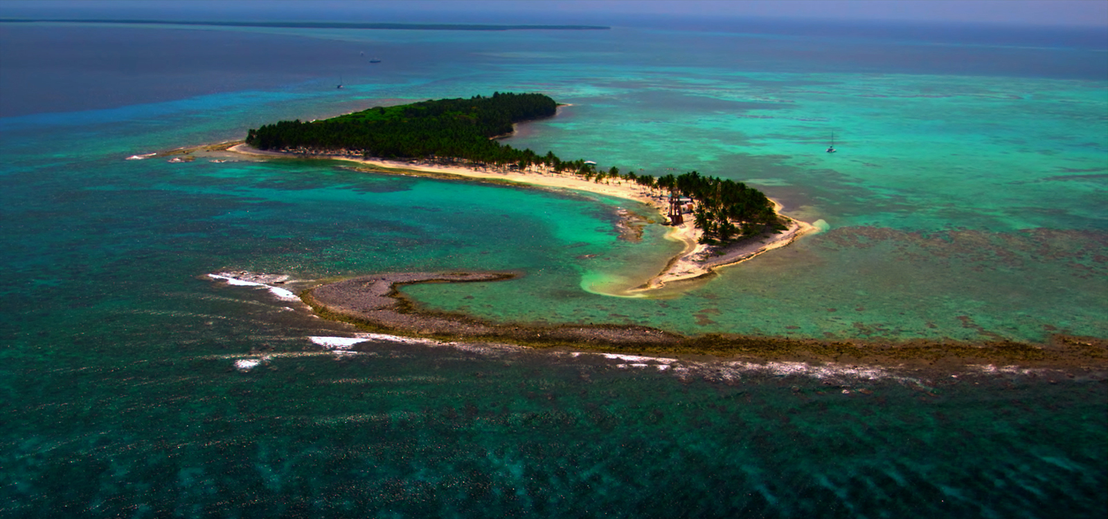 Half Moon Caye Natural Monument was the first marine protected area established in Central America and is part of the Belize Barrier Reef Reserve System World Heritage Site