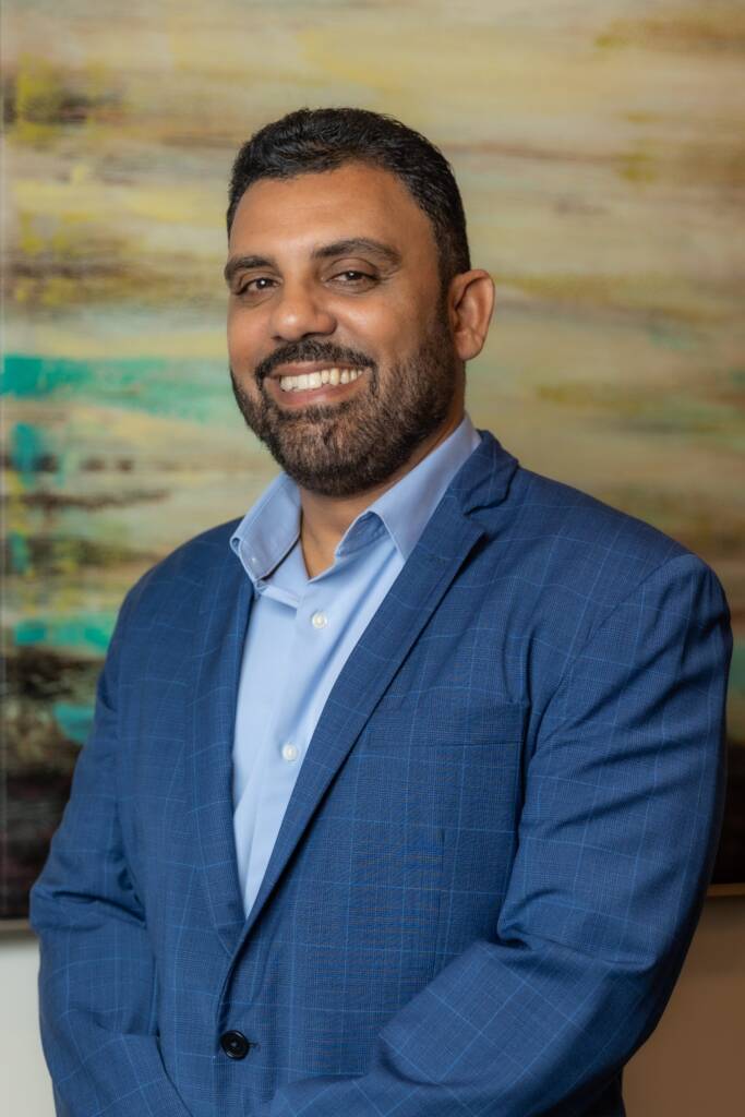 Minister-Pic-1-scaled